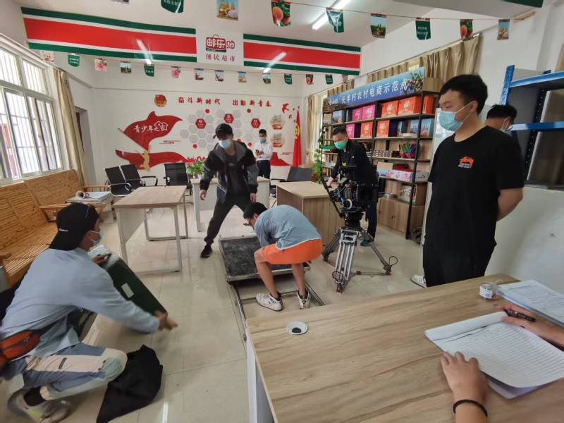 信丰县广告片拍摄公司：极简主义践行者，少即是多的视觉哲学